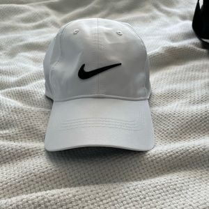 White Nike OS golf hat